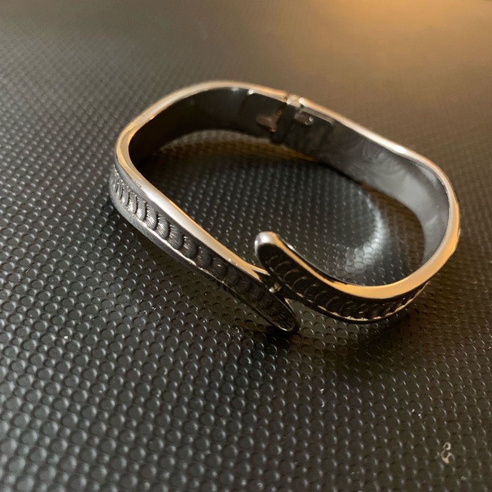 Cuff bracelet
